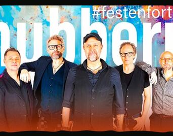 Det femmand store band Shubberne smiler ind i kameraet.