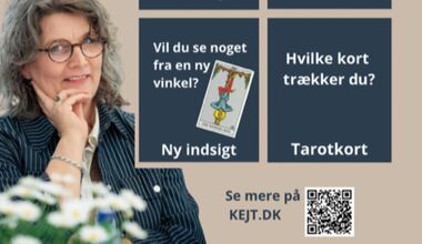 Plakat med information om et event, hvor der er en smilende kvinde på.