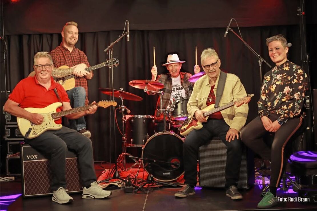 Musik på Torvet - The Tambourines 